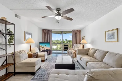 890 N Federal Highway Lantana FL 33462