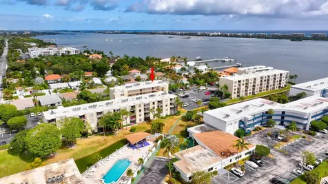 890 N Federal Highway Lantana FL 33462