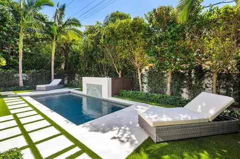 218 Everglade Avenue Palm Beach FL 33480