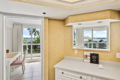 1617 N Flagler Drive West Palm Beach FL 33407