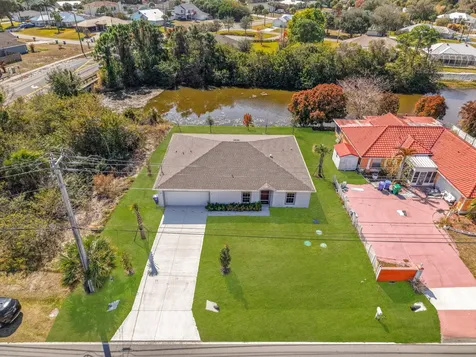 1390 Schumann Drive Sebastian FL 32958