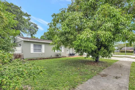 6290 Sw 18th Place North Lauderdale FL 33068