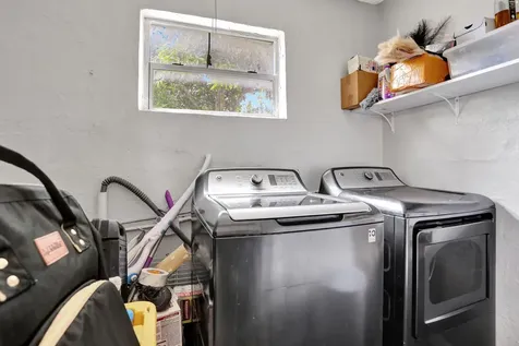 6290 Sw 18th Place North Lauderdale FL 33068