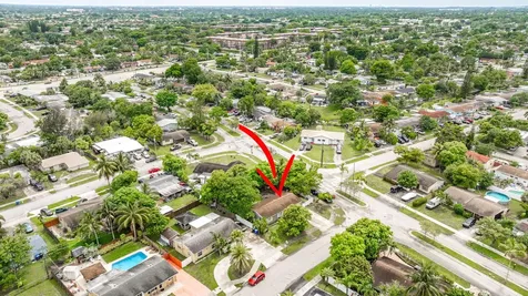6290 Sw 18th Place North Lauderdale FL 33068
