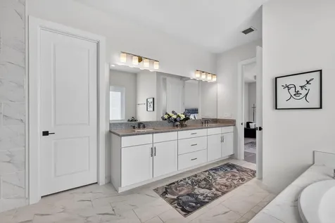 9221 Crestview Circle Palm Beach Gardens FL 33412