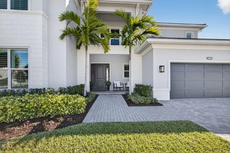 9221 Crestview Circle Palm Beach Gardens FL 33412