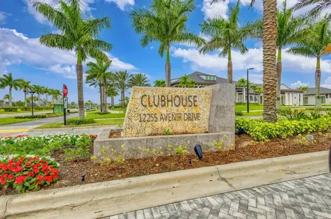 9221 Crestview Circle Palm Beach Gardens FL 33412