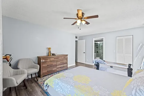 723 Sunny Pine Way Greenacres FL 33415