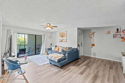 723 Sunny Pine Way Greenacres FL 33415