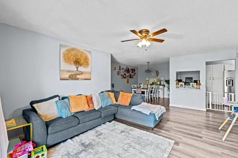 723 Sunny Pine Way Greenacres FL 33415