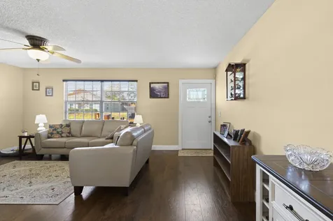 2513 Se Richmond Street Port Saint Lucie FL 34952