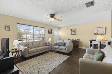 2513 Se Richmond Street Port Saint Lucie FL 34952