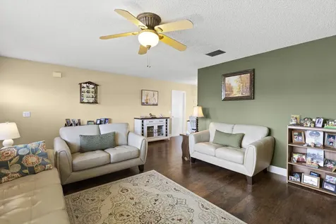 2513 Se Richmond Street Port Saint Lucie FL 34952