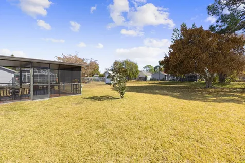 2513 Se Richmond Street Port Saint Lucie FL 34952