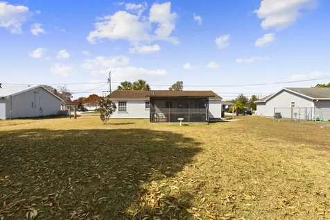 2513 Se Richmond Street Port Saint Lucie FL 34952