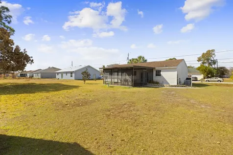 2513 Se Richmond Street Port Saint Lucie FL 34952