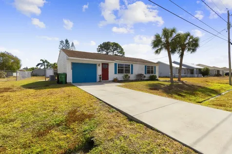 2513 Se Richmond Street Port Saint Lucie FL 34952