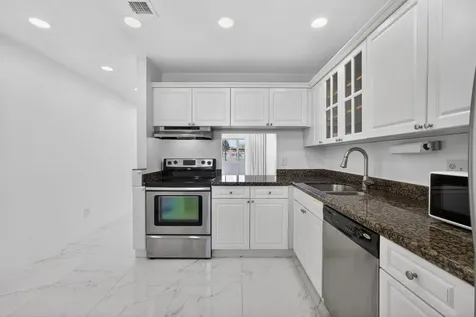 105 Lake Irene Drive West Palm Beach FL 33411