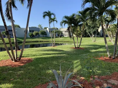 2500 Fiore Way Delray Beach FL 33445