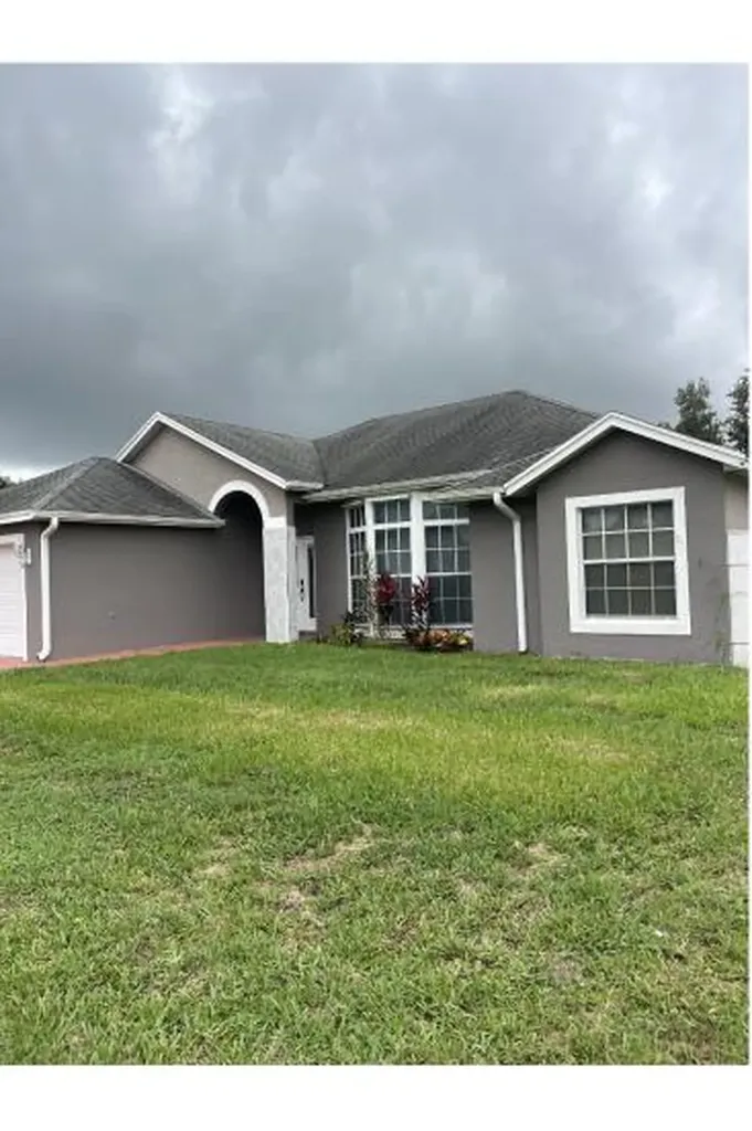 770 SW Jordin Avenue Port Saint Lucie FL 34953