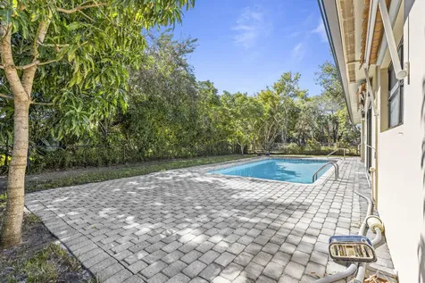 2512 Lone Pine Road Palm Beach Gardens FL 33410
