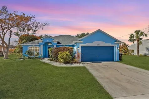 1958 Se Mandrake Circle Port Saint Lucie FL 34952