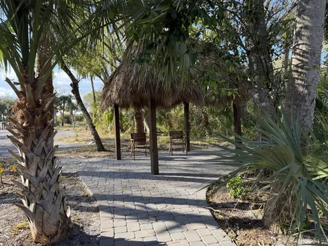 4770 N Kings Highway Fort Pierce FL 34951