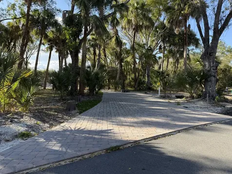 4770 N Kings Highway Fort Pierce FL 34951