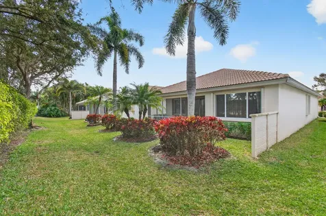 2320 Sapphire Circle West Palm Beach FL 33411