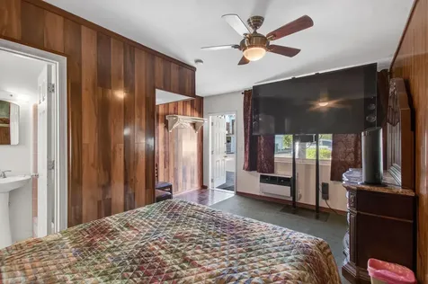 704 N Dixie Highway Lantana FL 33462