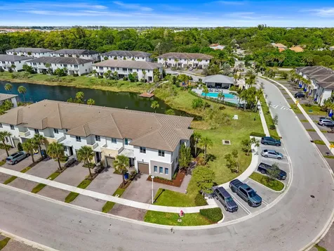 511 Pioneer Way Royal Palm Beach FL 33411