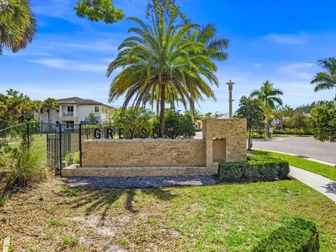 511 Pioneer Way Royal Palm Beach FL 33411