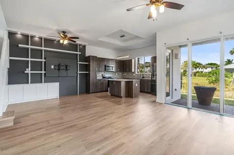 511 Pioneer Way Royal Palm Beach FL 33411