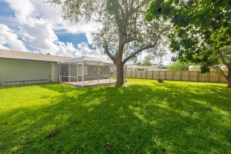 1148 Se Puritan Lane Port Saint Lucie FL 34983