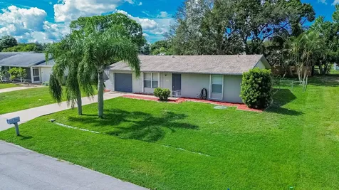 1148 Se Puritan Lane Port Saint Lucie FL 34983