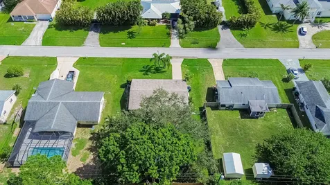 1148 Se Puritan Lane Port Saint Lucie FL 34983