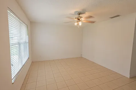 1148 Se Puritan Lane Port Saint Lucie FL 34983