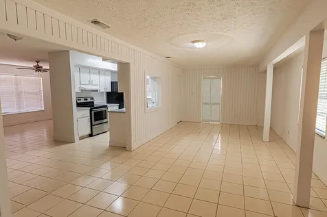 1148 Se Puritan Lane Port Saint Lucie FL 34983
