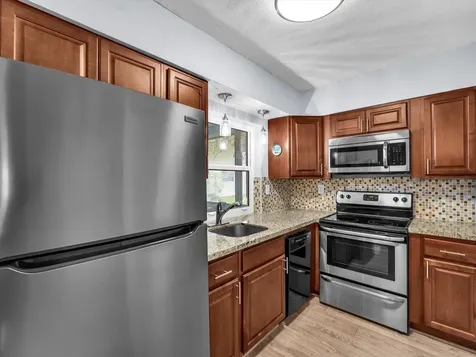 7615 NW 68th Avenue Tamarac FL 33321