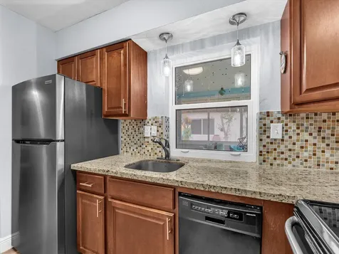 7615 Nw 68th Avenue Tamarac FL 33321