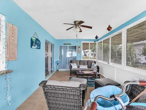 7615 Nw 68th Avenue Tamarac FL 33321