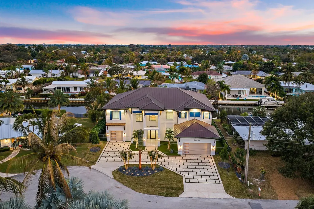 24 Leeward Circle Tequesta FL 33469