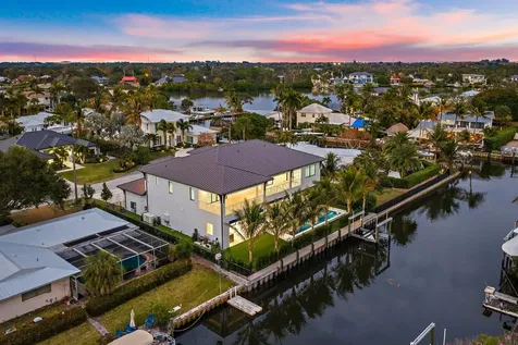 24 Leeward Circle Tequesta FL 33469