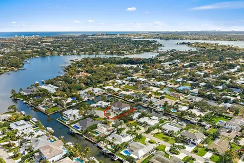 24 Leeward Circle Tequesta FL 33469