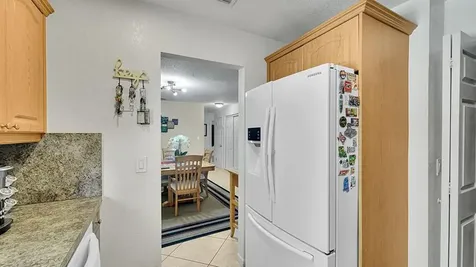 514 Sw 73rd Avenue North Lauderdale FL 33068
