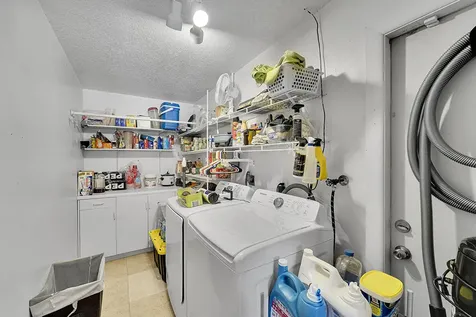514 Sw 73rd Avenue North Lauderdale FL 33068