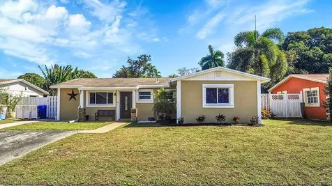 514 Sw 73rd Avenue North Lauderdale FL 33068