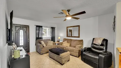 514 Sw 73rd Avenue North Lauderdale FL 33068