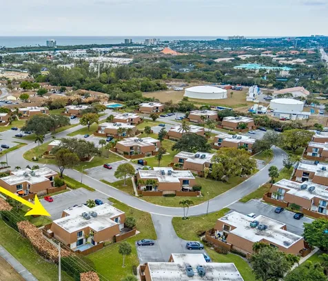 3900 County Line Road Tequesta FL 33469
