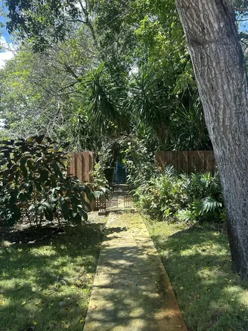 431 S M Street Lake Worth Beach FL 33460
